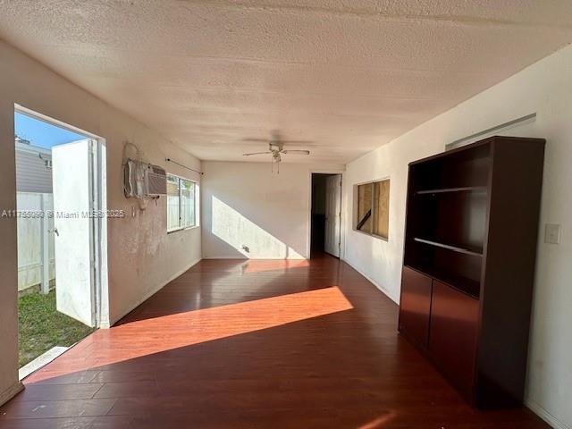 13491 Southwest 7th Place Davie, FL 33325 - Photo 2 of 21