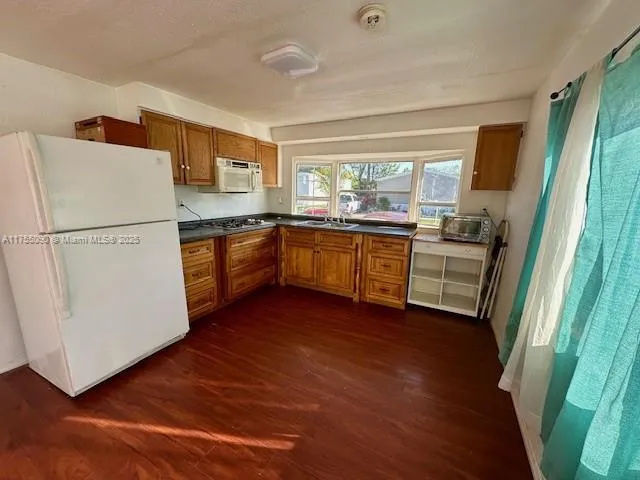 $320,000 | 13491 Southwest 7th Place, Davie, FL 33325