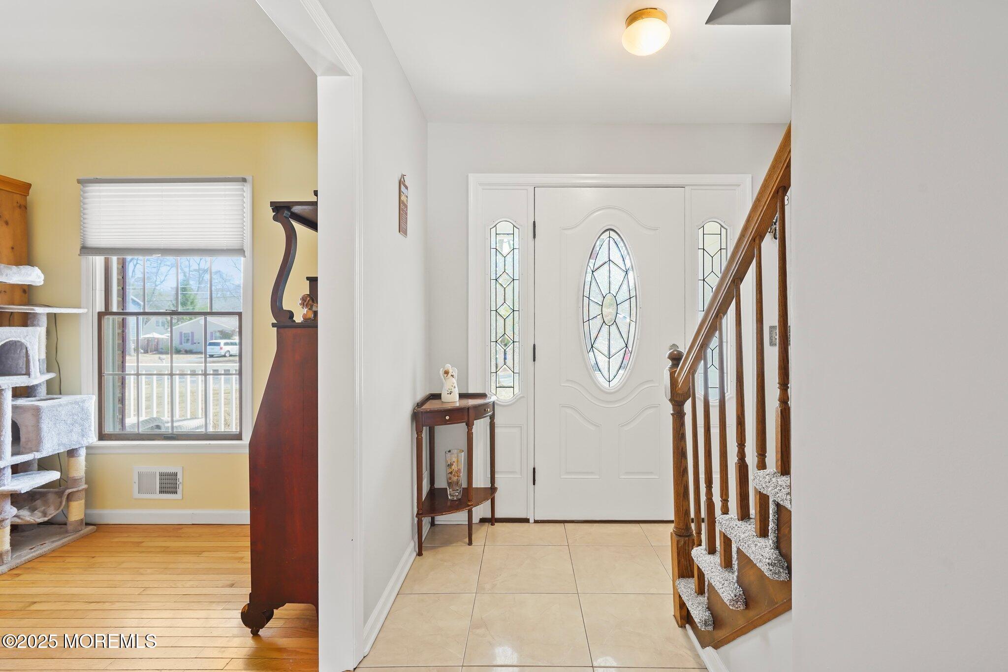 409 Birch Street Bayville, NJ 08721 - Photo 4 of 32 5-web-or-mls-DSC05602