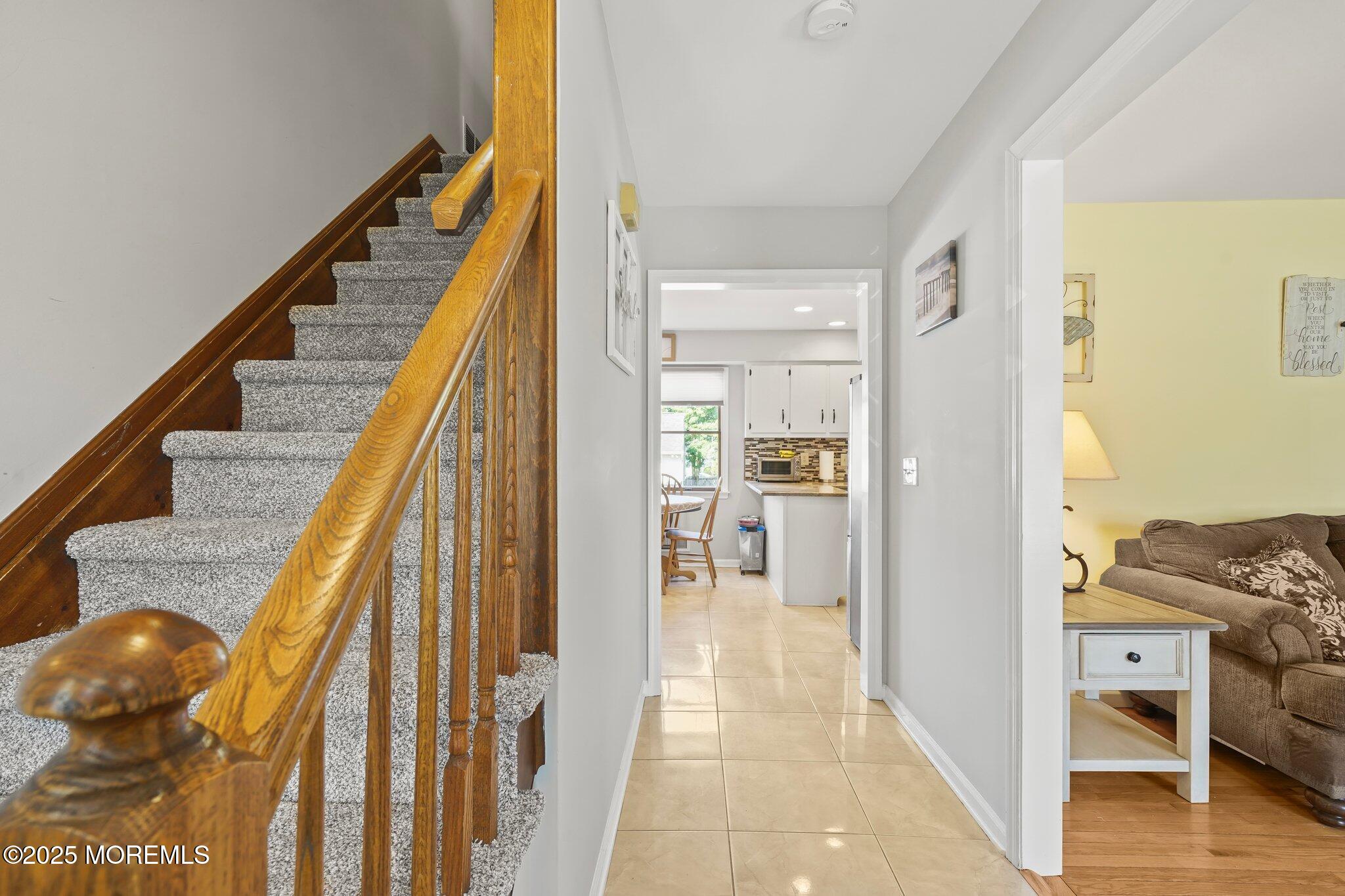 409 Birch Street Bayville, NJ 08721 - Photo 5 of 32 6-web-or-mls-DSC05612