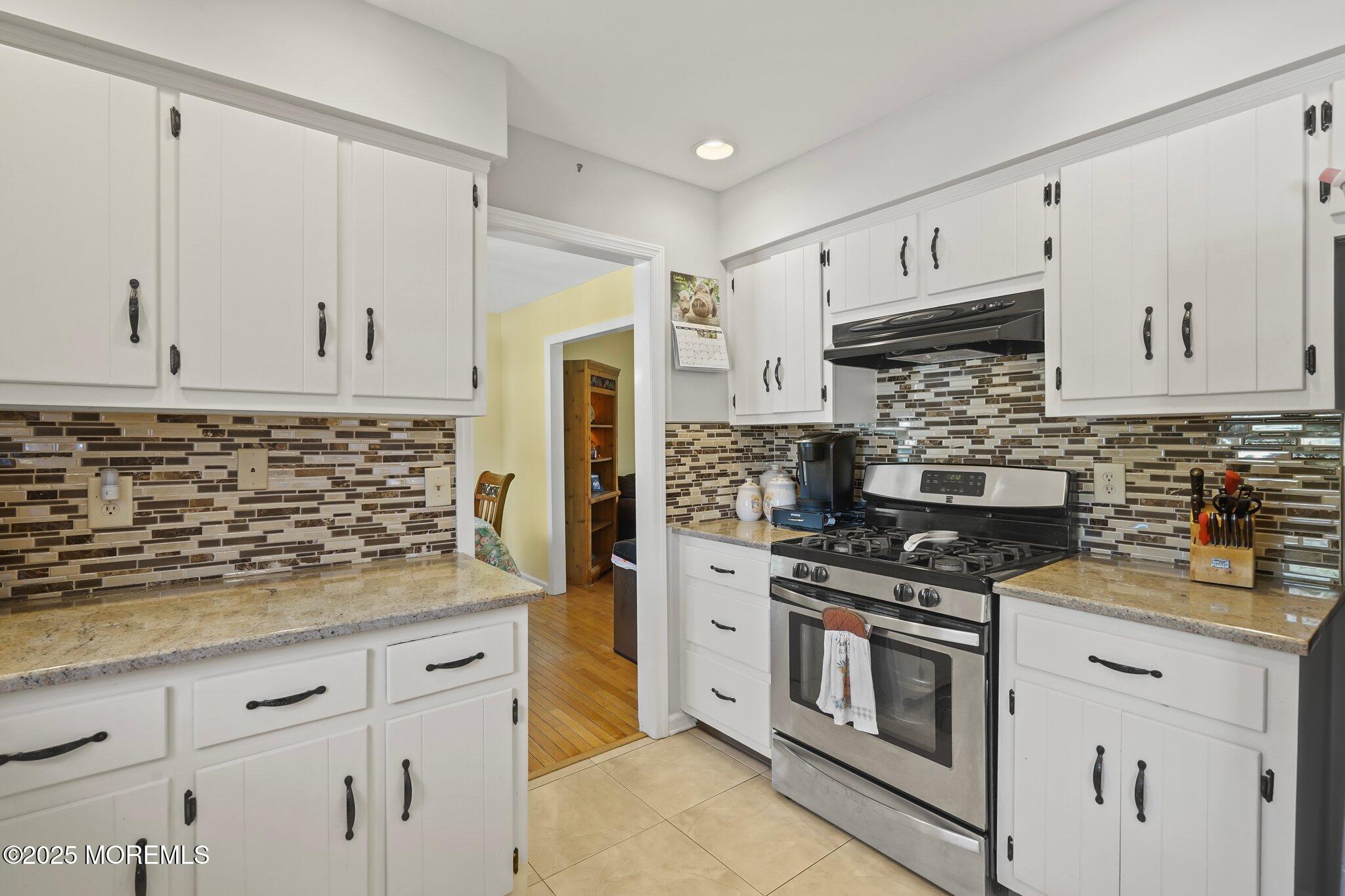 409 Birch Street Bayville, NJ 08721 - Photo 9 of 32 18-web-or-mls-DSC05687