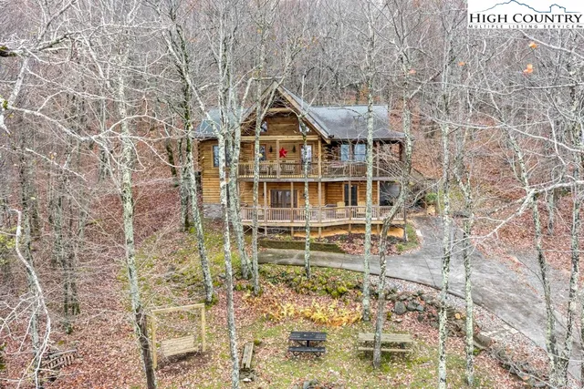 a bird view of a bathtub