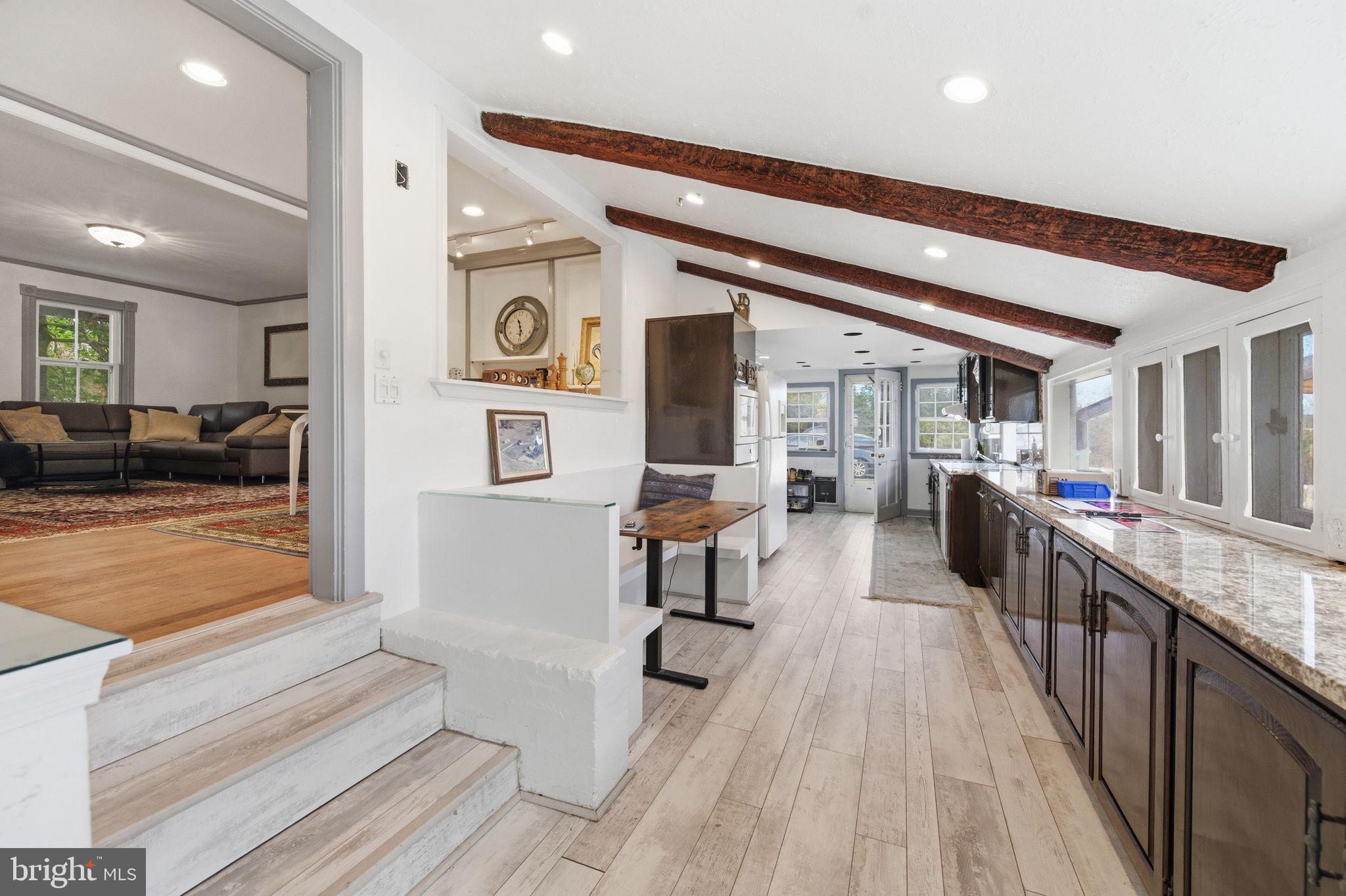 11641 Glen Road Potomac, MD 20854 - Photo 13 of 40 Breakfast Area