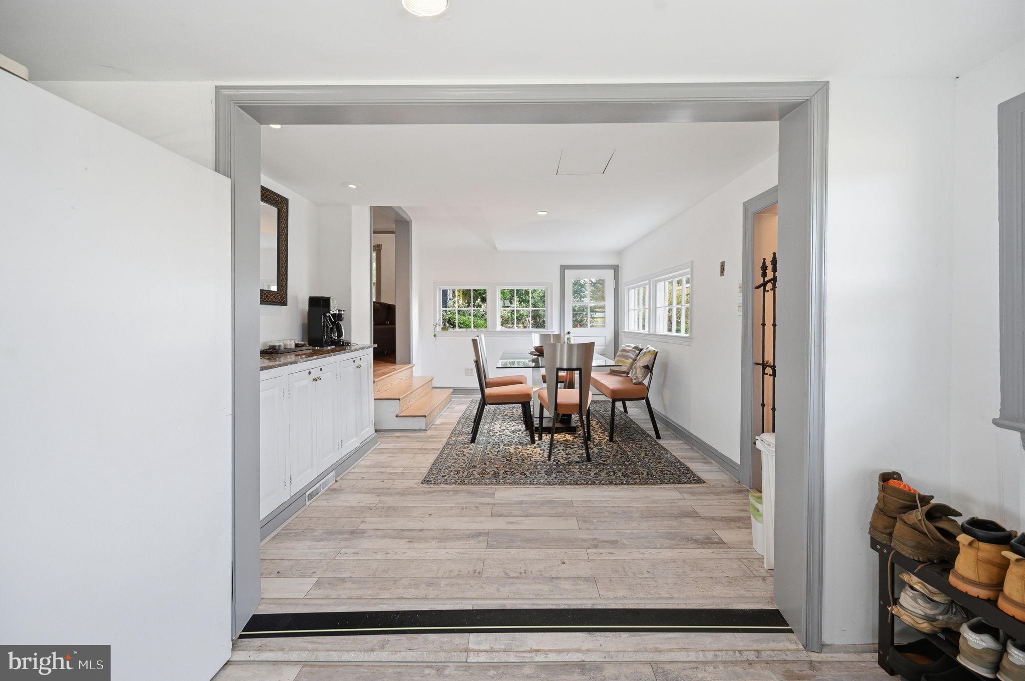 11641 Glen Road Potomac, MD 20854 - Photo 14 of 40 Dining Room