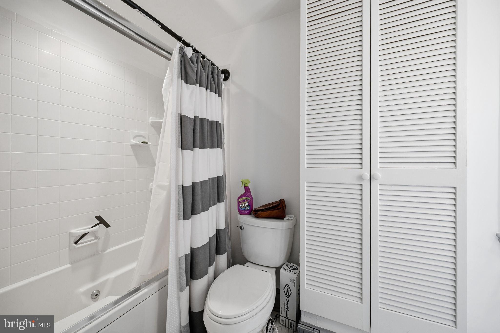 11641 Glen Road Potomac, MD 20854 - Photo 22 of 40 Bathroom 01