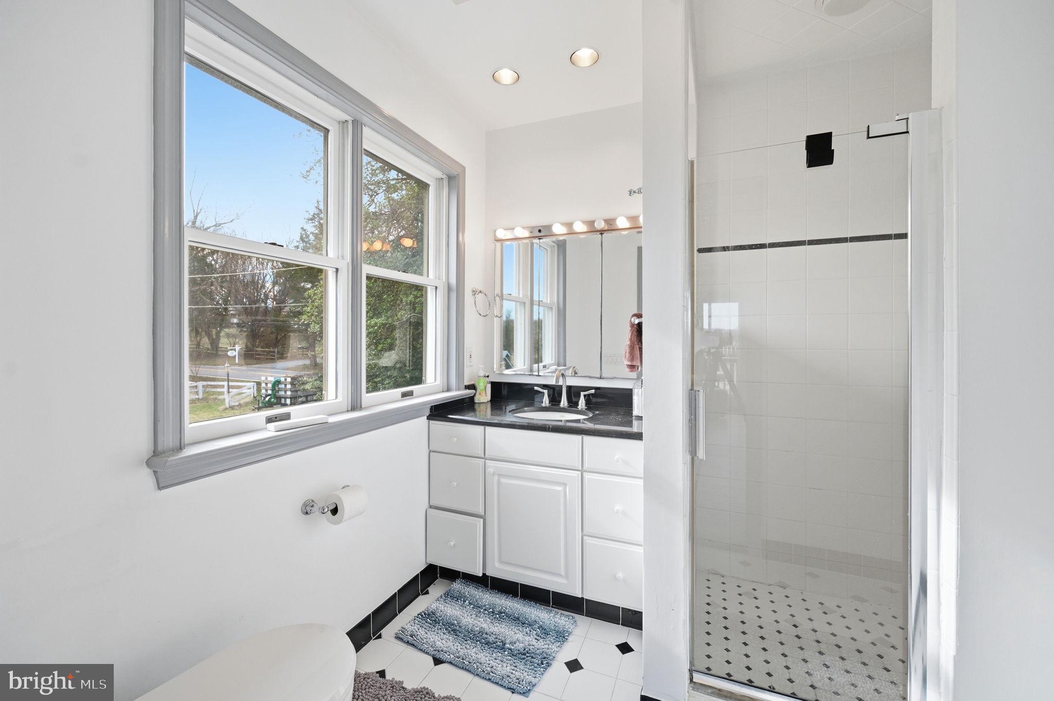 11641 Glen Road Potomac, MD 20854 - Photo 30 of 40 Bathroom 02