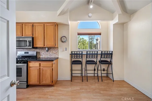$680,000 | 498 Shelburne Lane, Unit B, Simi Valley, CA 93065
