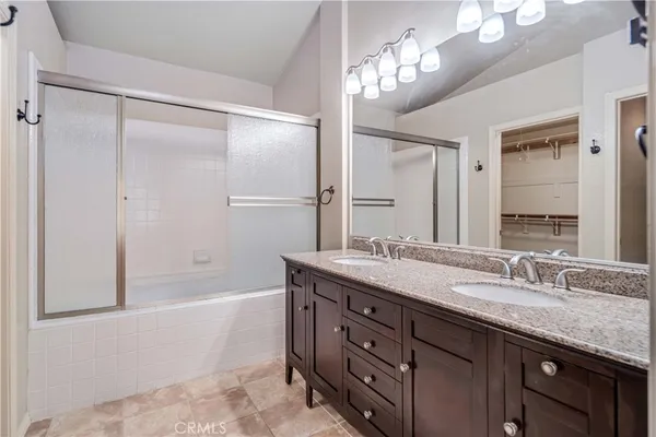 $680,000 | 498 Shelburne Lane, Unit B, Simi Valley, CA 93065