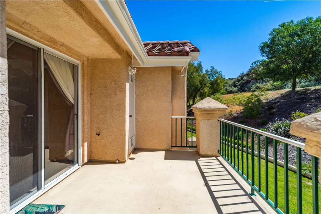498 Shelburne Lane, Unit B Simi Valley, CA 93065 - Photo 30 of 47 a street view from balcony