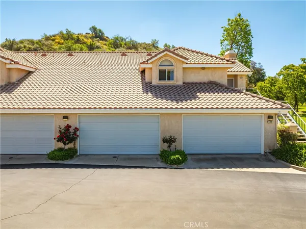 $680,000 | 498 Shelburne Lane, Unit B, Simi Valley, CA 93065