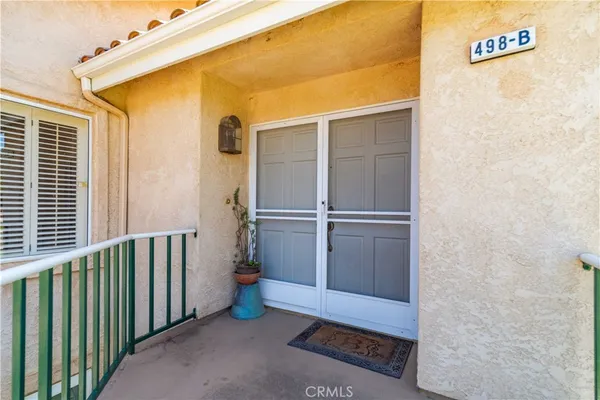 $680,000 | 498 Shelburne Lane, Unit B, Simi Valley, CA 93065