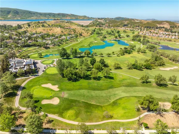 $680,000 | 498 Shelburne Lane, Unit B, Simi Valley, CA 93065