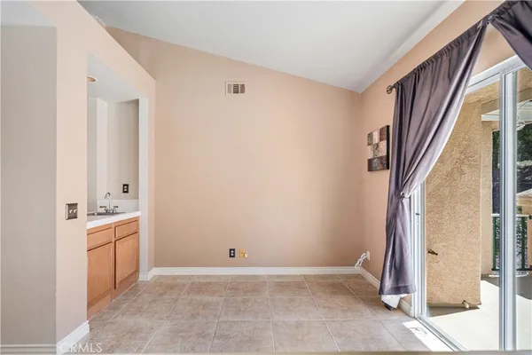 $680,000 | 498 Shelburne Lane, Unit B, Simi Valley, CA 93065