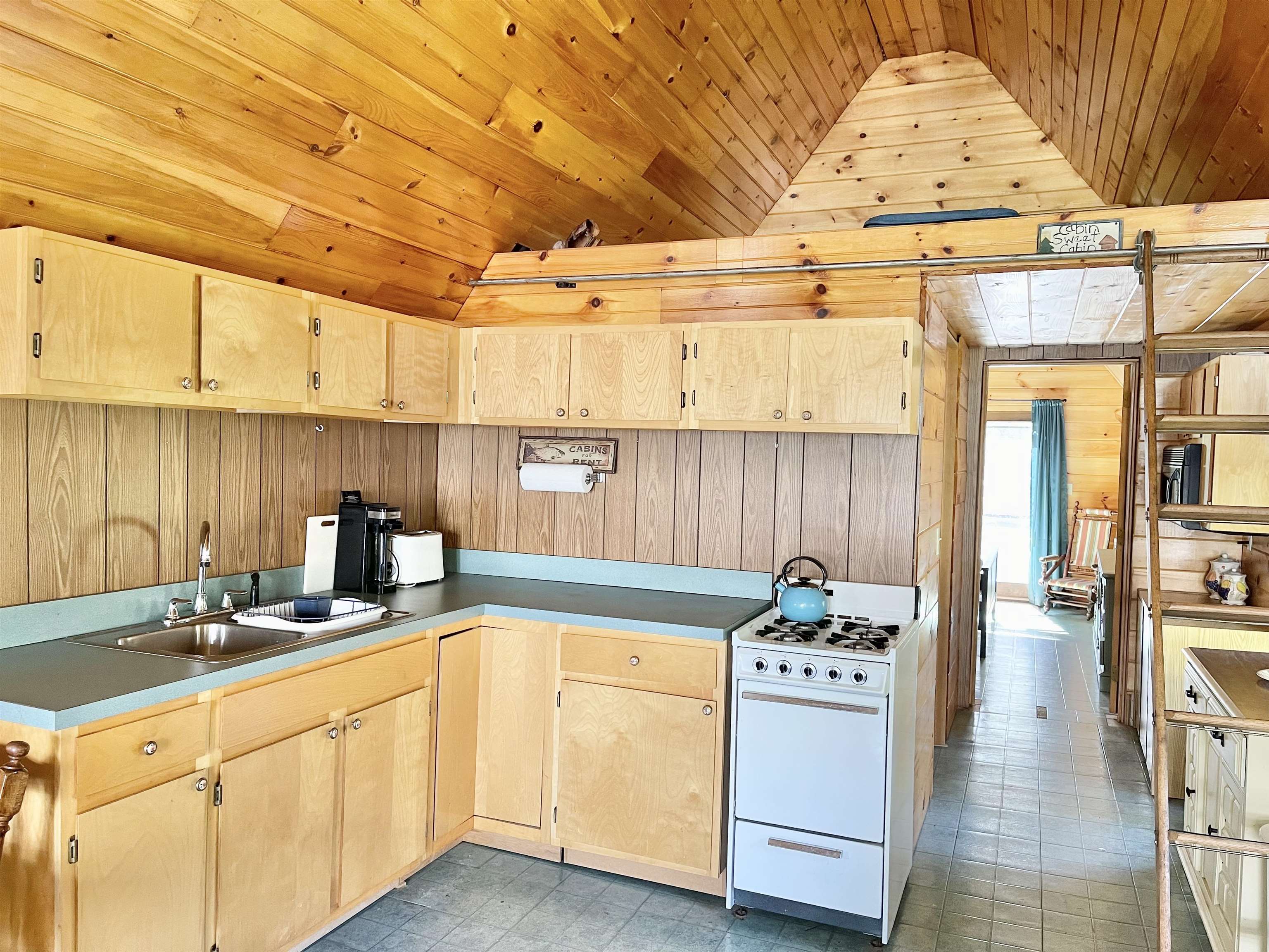 1547 Chelsea Road Corinth, VT 05039 - Photo 4 of 18