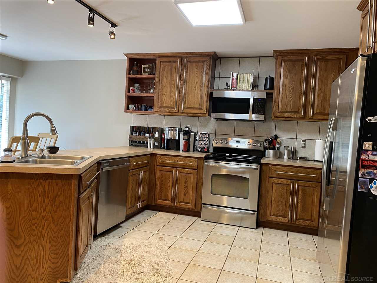 34315 Jared Court Chesterfield, MI 48047 - Photo 21 of 47