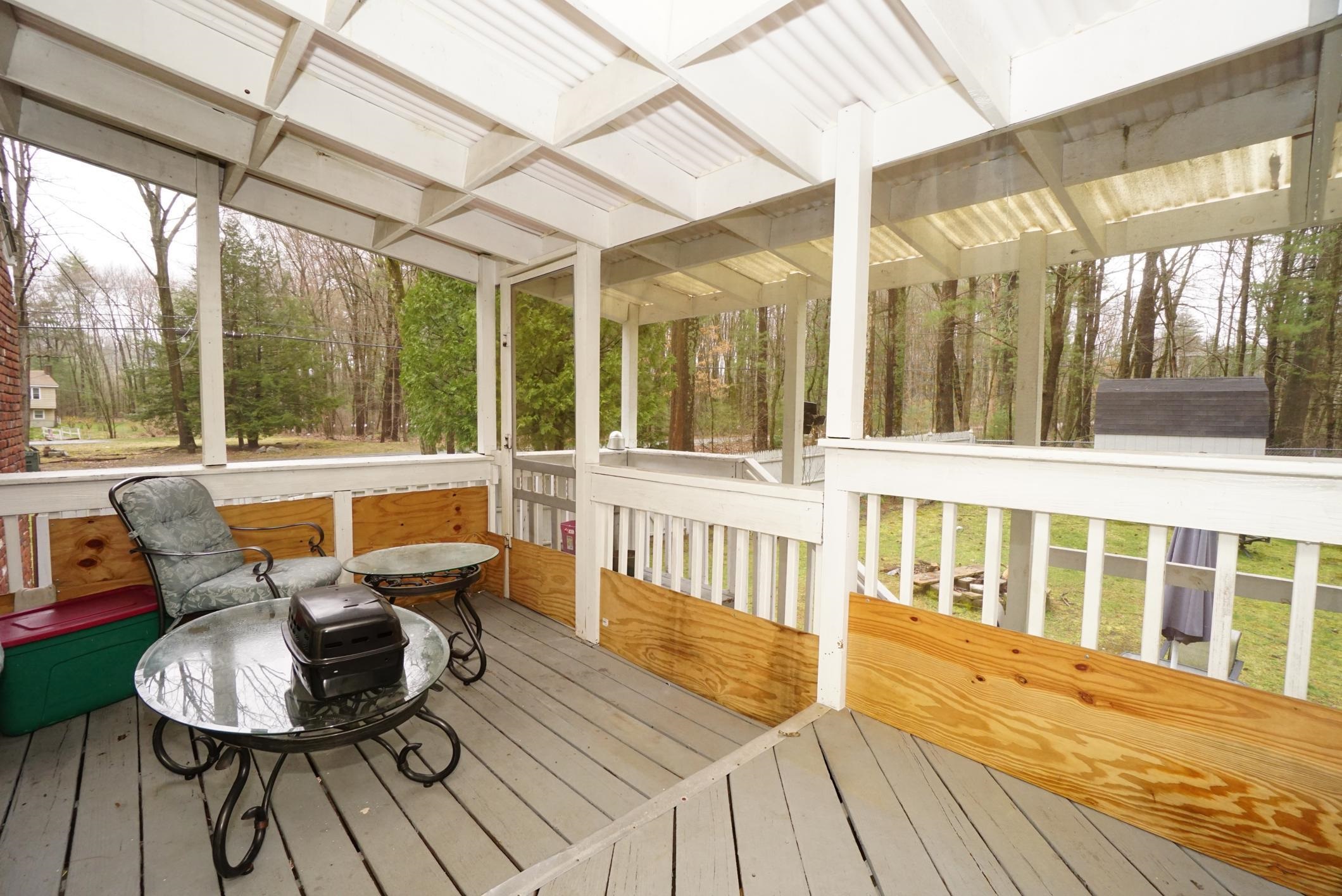 143 Litchfield Road Londonderry, NH 03053 - Photo 14 of 31