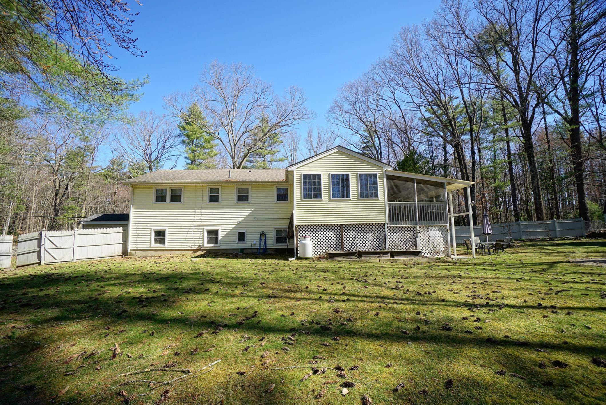 143 Litchfield Road Londonderry, NH 03053 - Photo 24 of 31