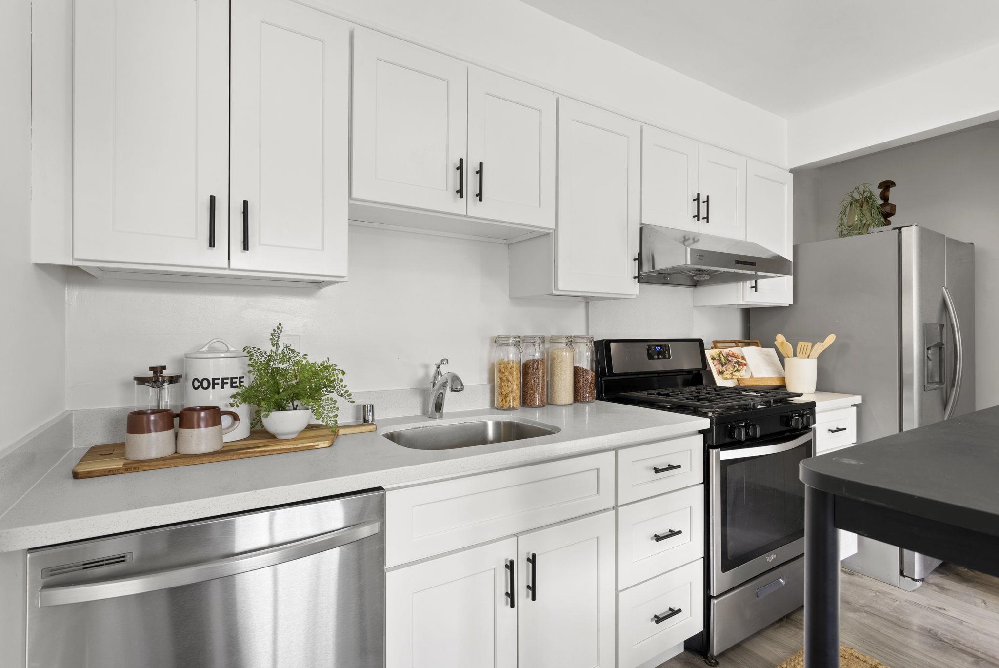 1815 2nd Street Alameda, CA 94501 - Photo 6 of 38