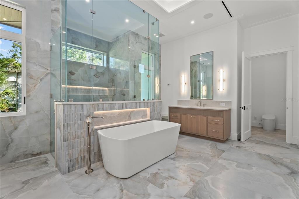 5215 Hidden Harbor Road Sarasota, FL 34242 - Photo 34 of 80