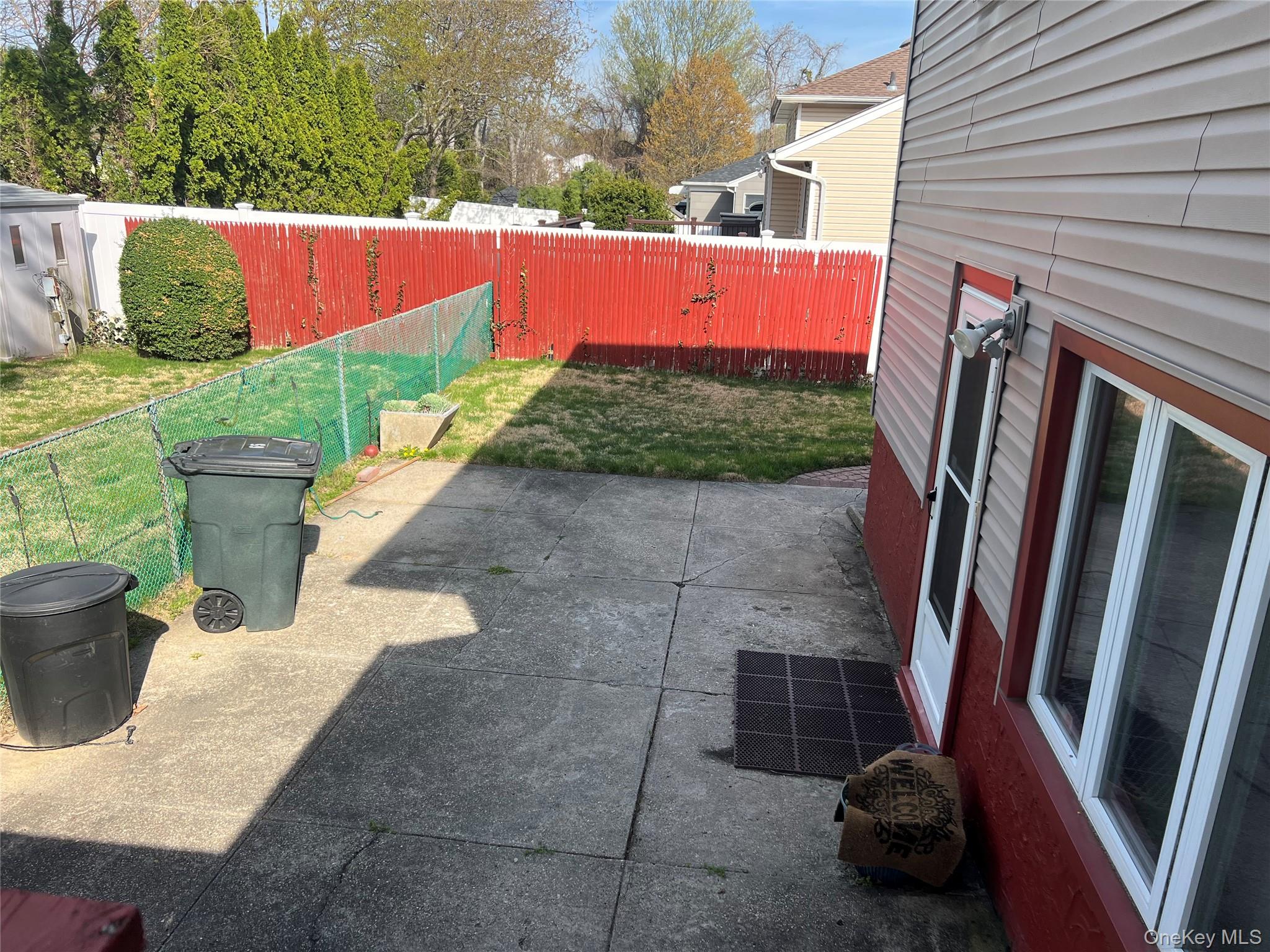 65 Thoreau Road North Babylon, NY 11703 - Photo 19 of 20
