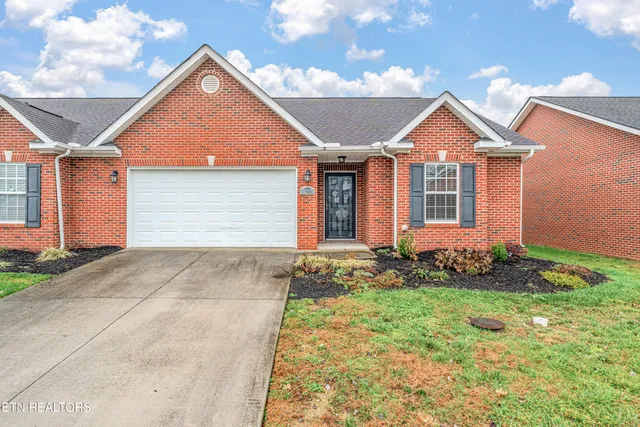 $349,900 | 8001 Gate Keeper Way, Knoxville, TN 37931