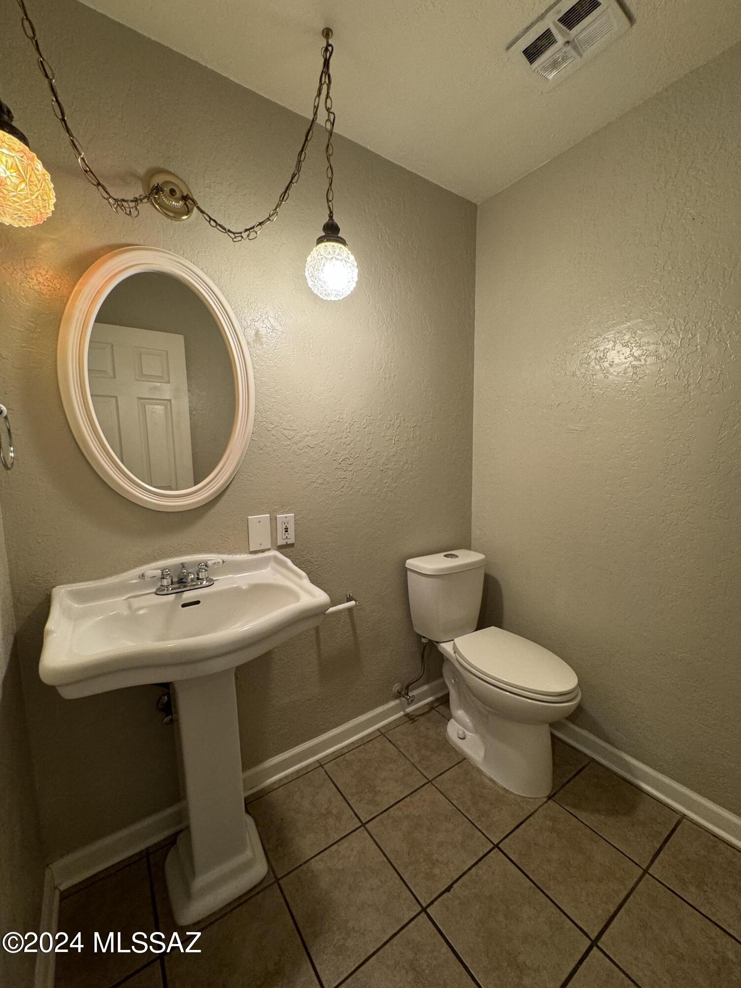 1505 East Prince Road, Unit B Tucson, AZ 85719 - Photo 14 of 37