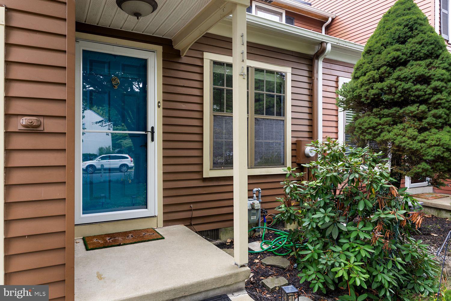 114 Farnwood Road Mount Laurel, NJ 08054 - Photo 3 of 31 Gallery Image 3