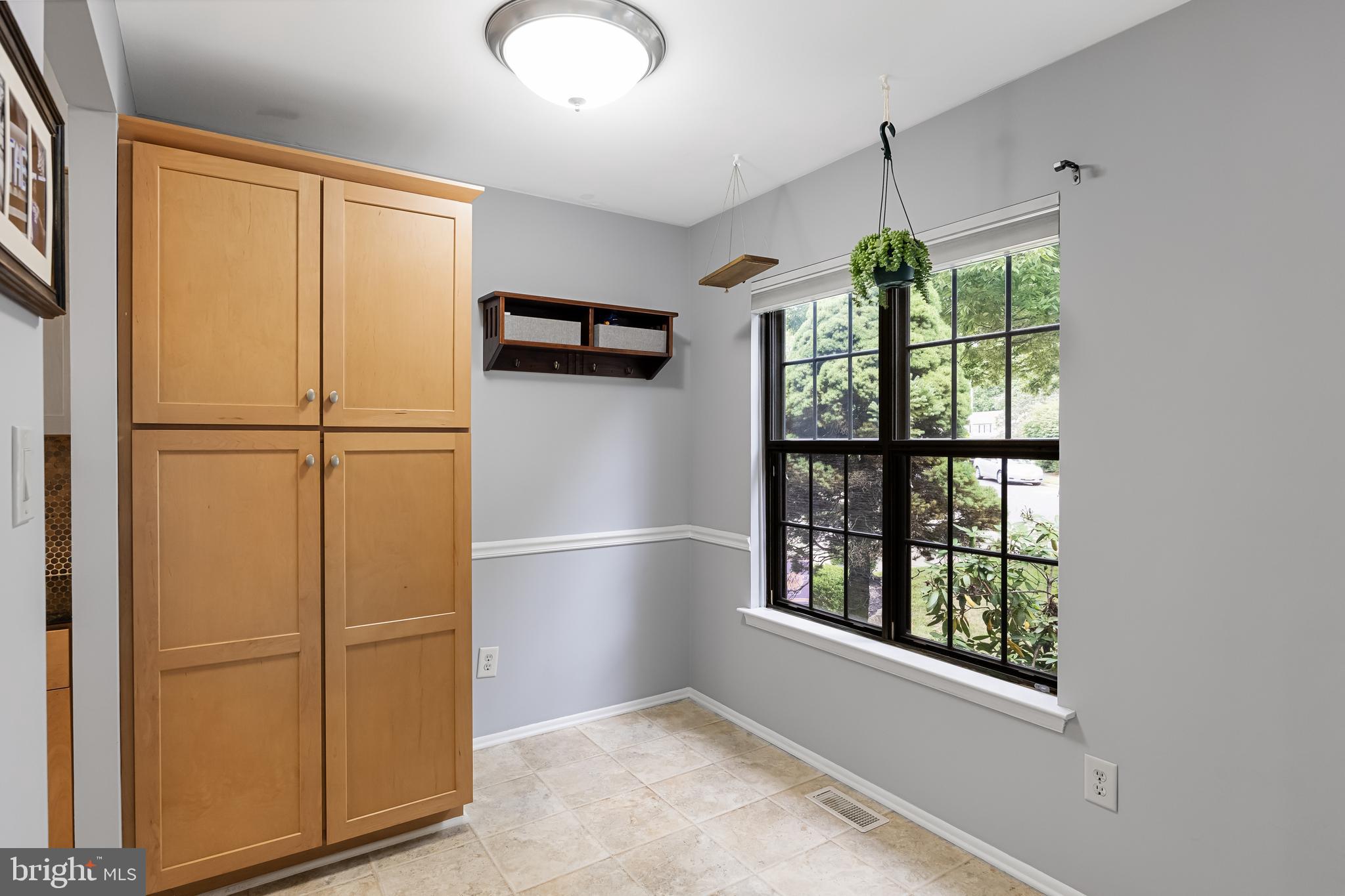 114 Farnwood Road Mount Laurel, NJ 08054 - Photo 5 of 31 Gallery Image 5