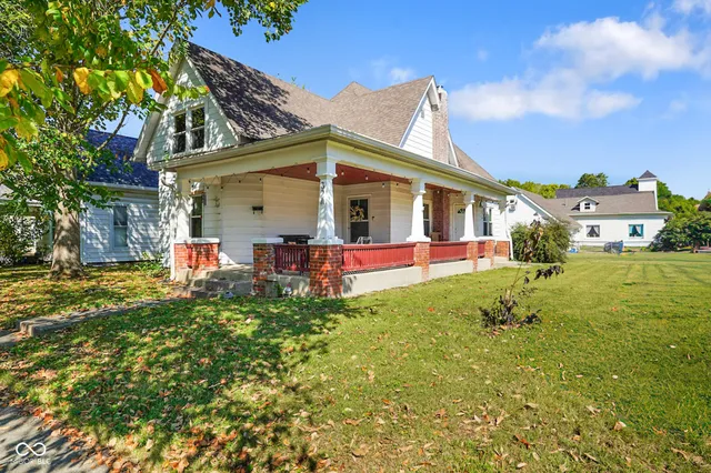 $221,000 | 328 Grant Street, Greenfield, IN 46140