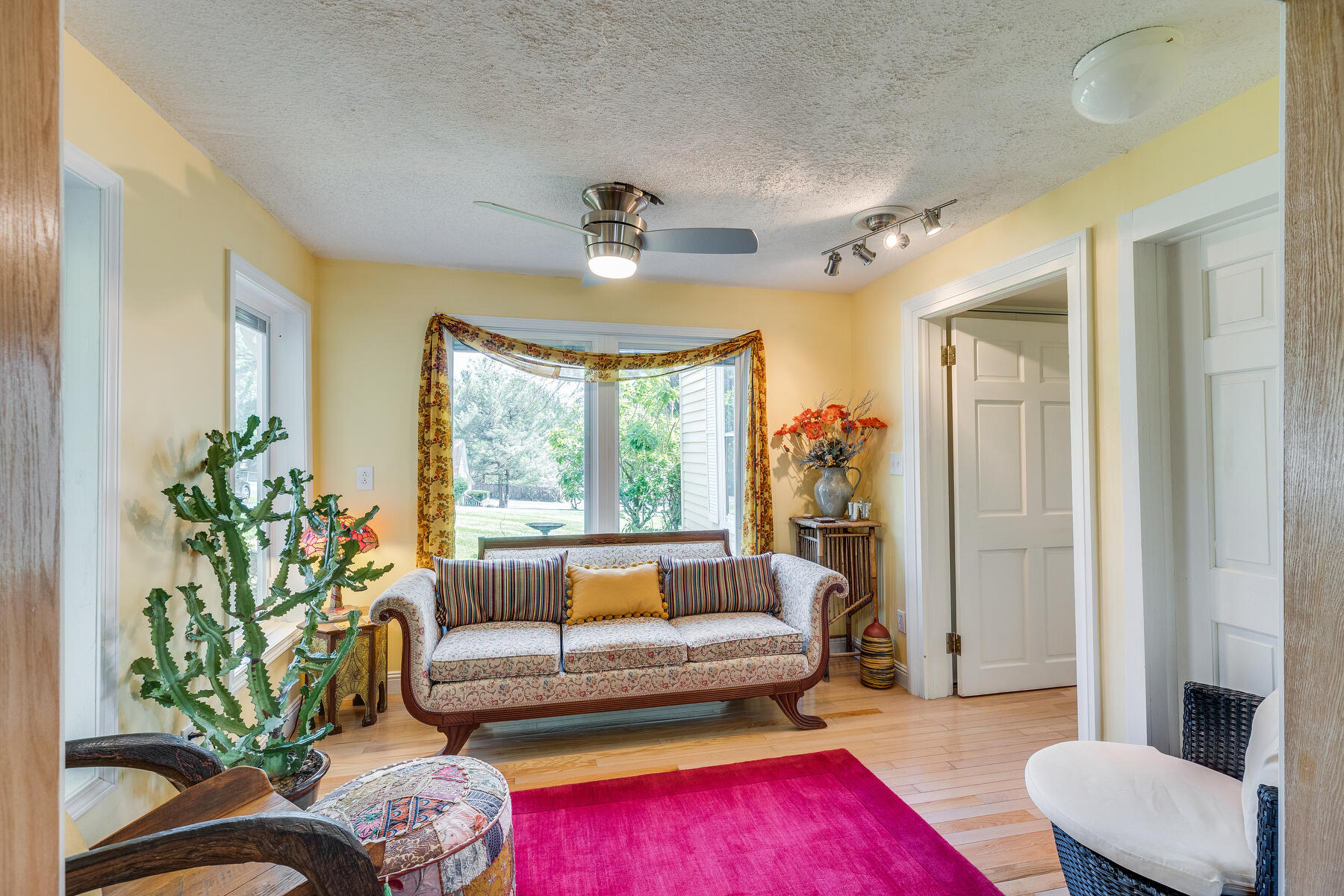 707 East Mountain View Road Johnson City, TN 37601 - Photo 20 of 102 020