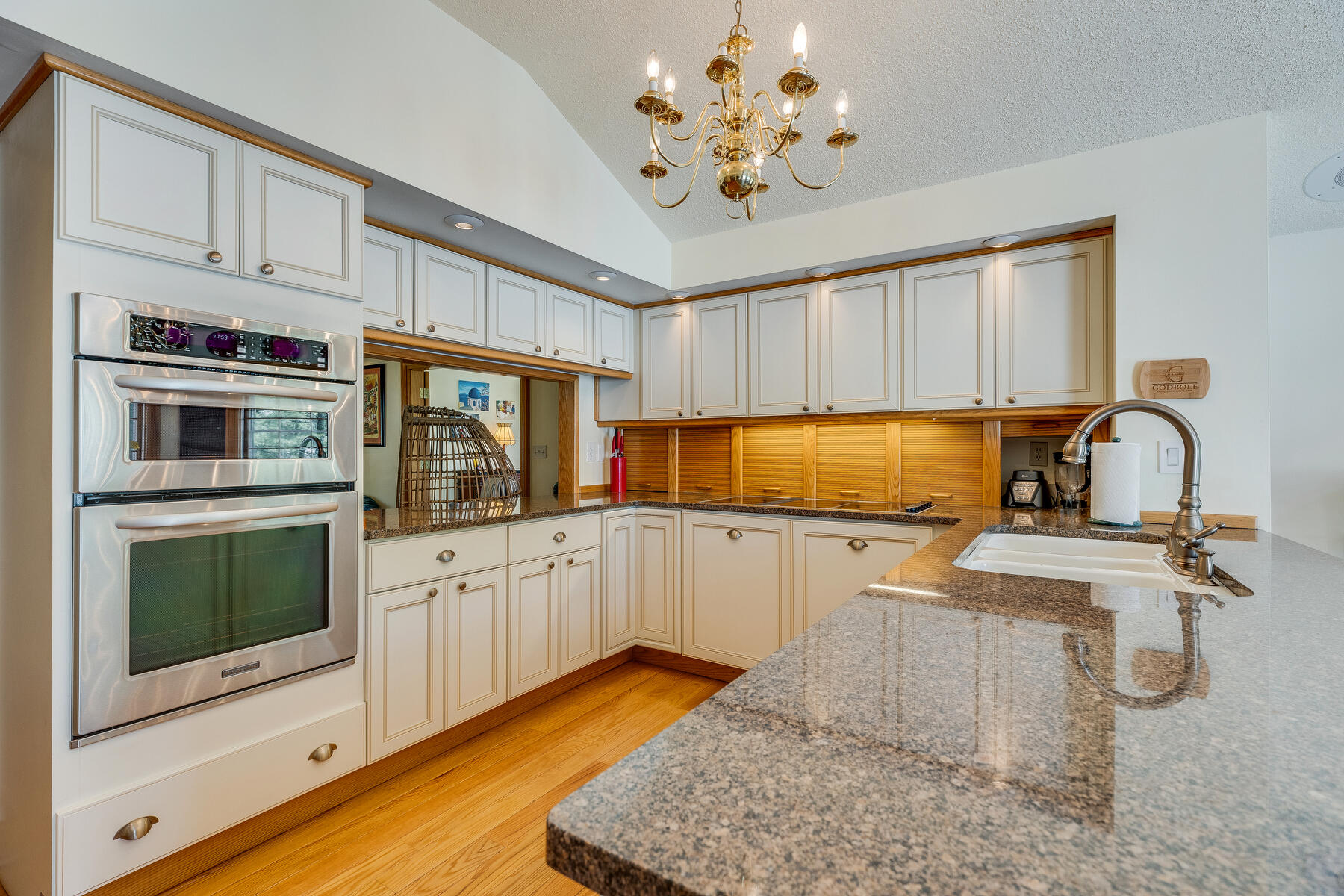 707 East Mountain View Road Johnson City, TN 37601 - Photo 24 of 102 024