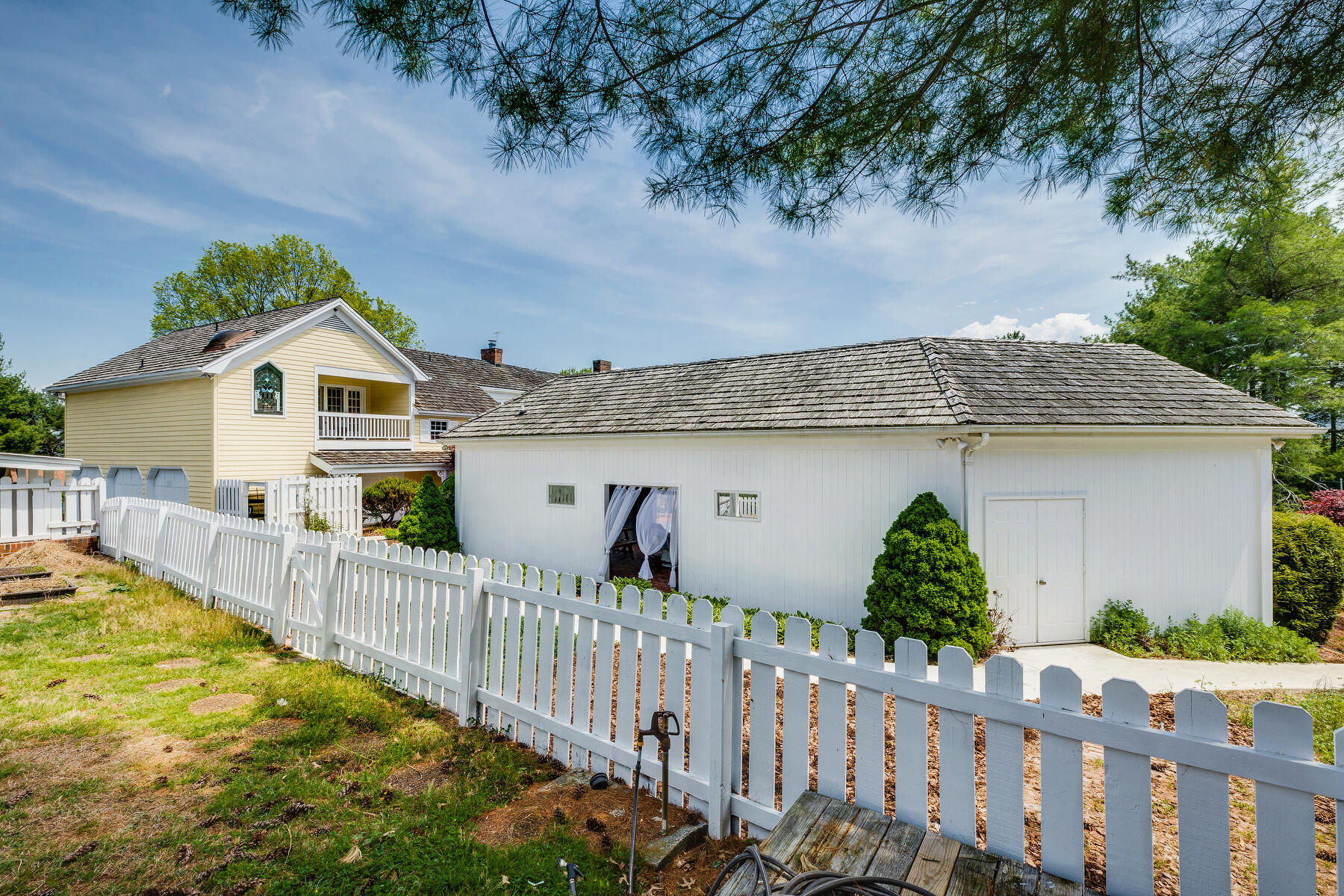 707 East Mountain View Road Johnson City, TN 37601 - Photo 76 of 102 076