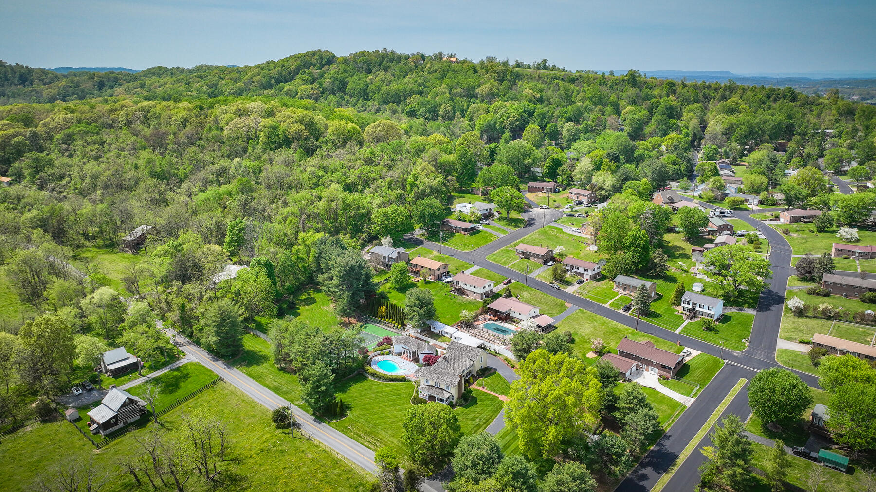 707 East Mountain View Road Johnson City, TN 37601 - Photo 98 of 102 103