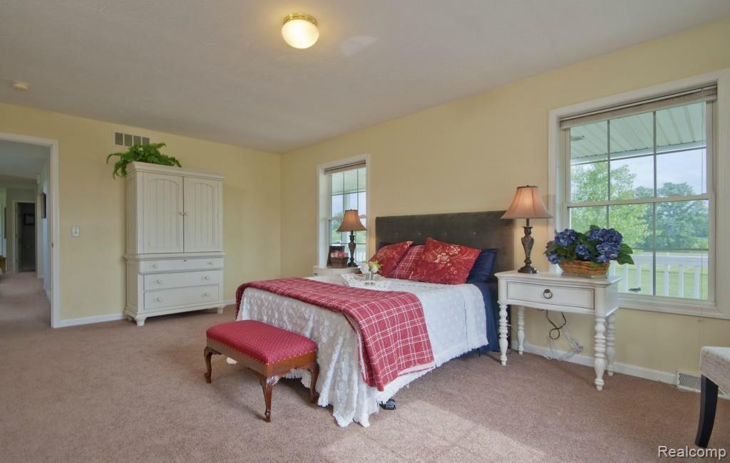 9500 Trinkle Road Dexter, MI 48130 - Photo 20 of 37 Master2.jpg