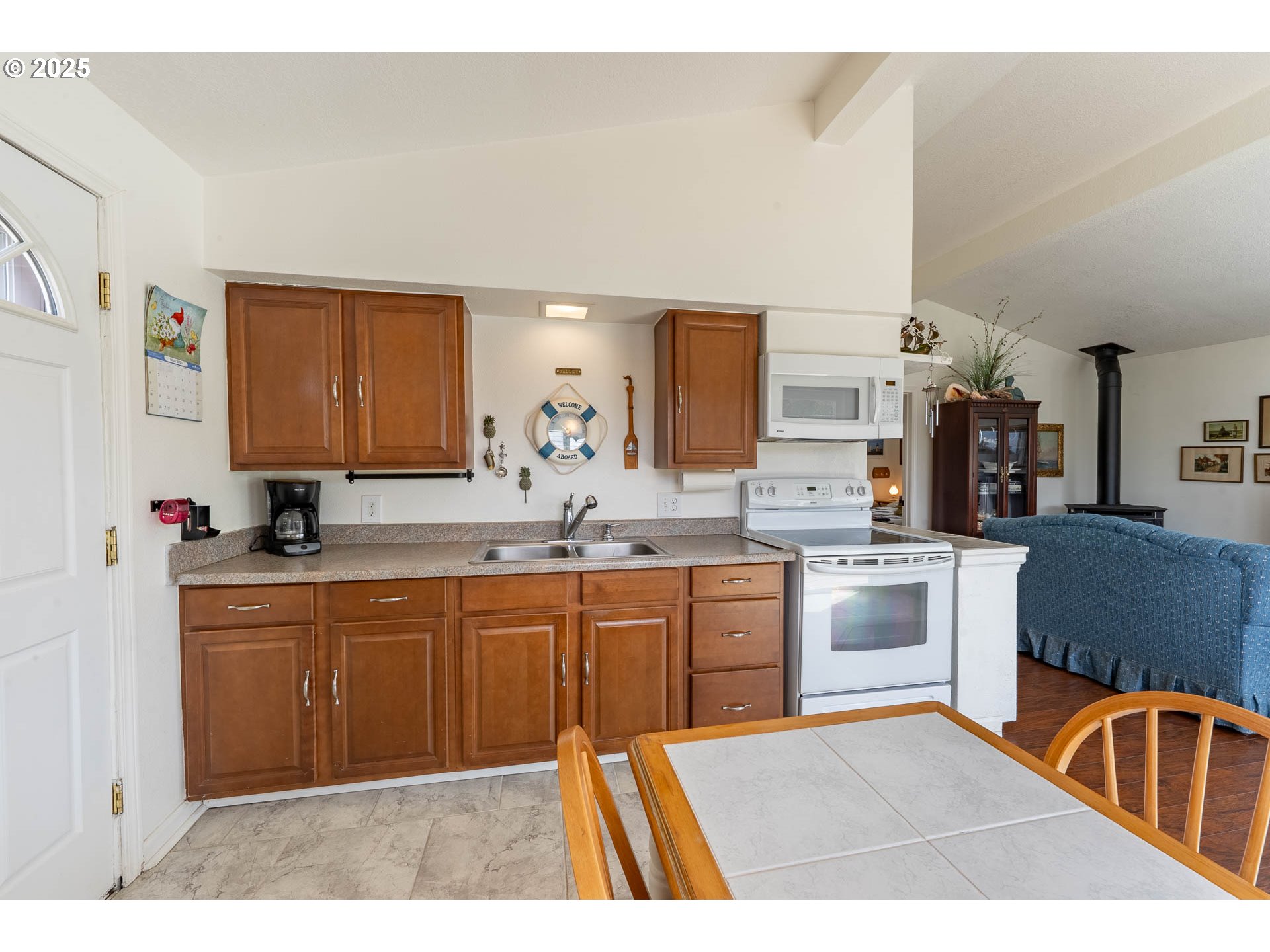 5305 Northeast 49th Street Neotsu, OR 97364 - Photo 15 of 34
