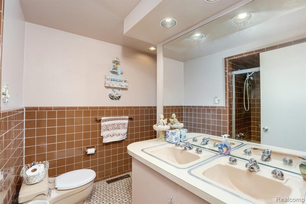 600 Middlesex Road Grosse Pointe Park, MI 48230 - Photo 35 of 44