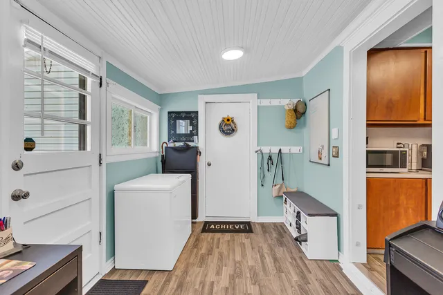 $189,900 | 310 West Barnes Avenue, Lansing, MI 48910