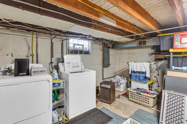 $189,900 | 310 West Barnes Avenue, Lansing, MI 48910