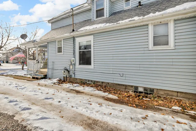 $189,900 | 310 West Barnes Avenue, Lansing, MI 48910