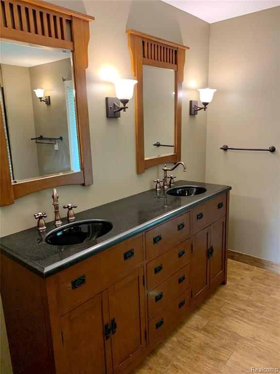1632 Wakefield Court Rochester Hills, MI 48306 - Photo 33 of 56