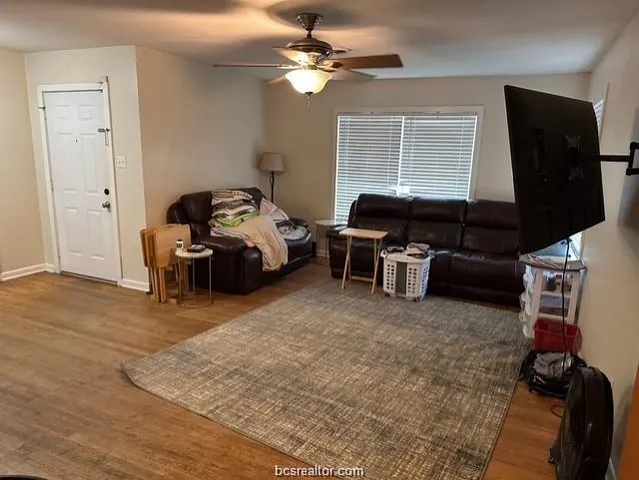 $1,795 | 313 Laurel Street, Bryan, TX 77801