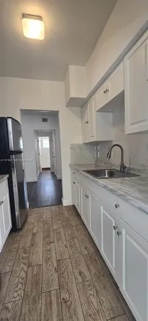 $1,900 | 8430 Harding Avenue, Unit 3, Miami Beach, FL 33141