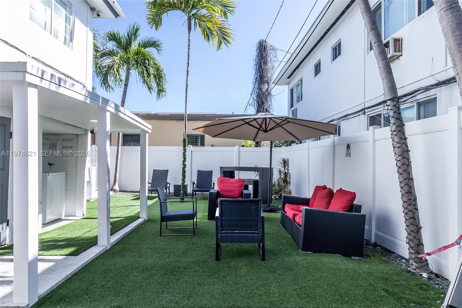 8430 Harding Avenue, Unit 3 Miami Beach, FL 33141 - Photo 8 of 70