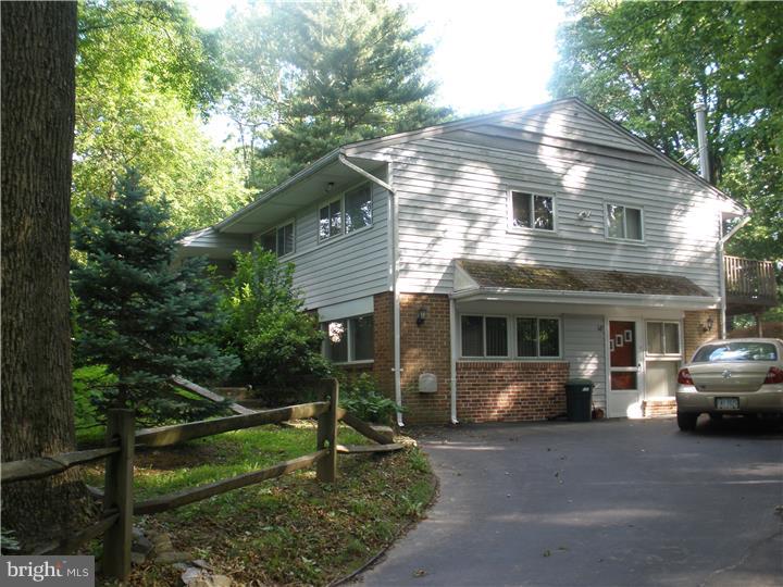 18 Rampart West Media, PA 19063 - Photo 2 of 24 Exterior Side