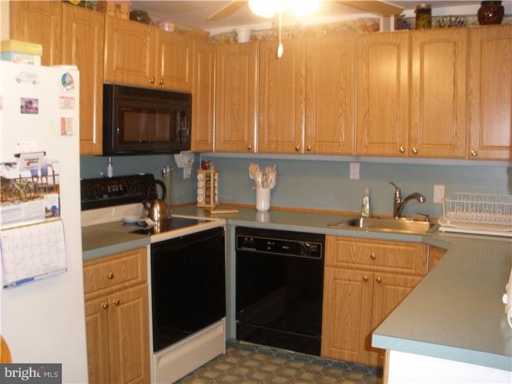 18 Rampart West Media, PA 19063 - Photo 11 of 24 Kitchen