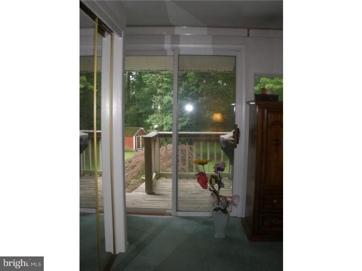 18 Rampart West Media, PA 19063 - Photo 16 of 24 Deck