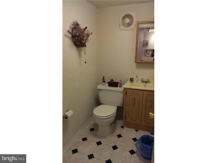 18 Rampart West Media, PA 19063 - Photo 24 of 24 Bathroom