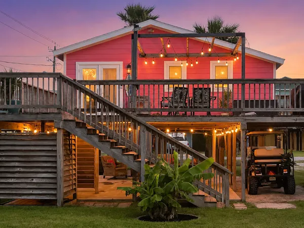 $279,000 | 314 Crab Street, Surfside Beach, TX 77541