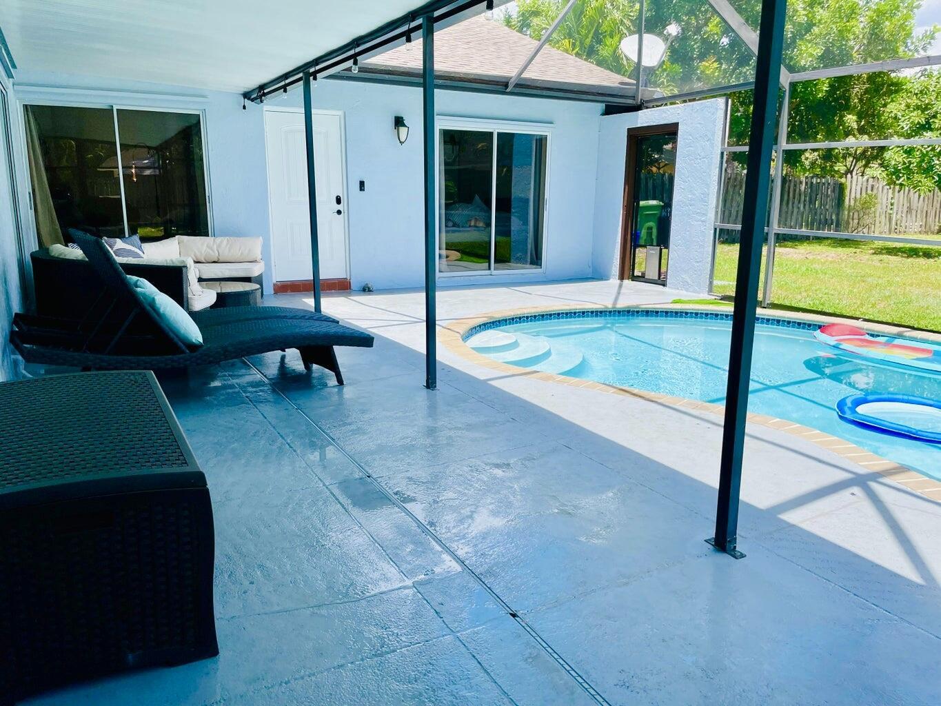 1317 Periwinkle Place Wellington, FL 33414 - Photo 21 of 25 IMG_2432