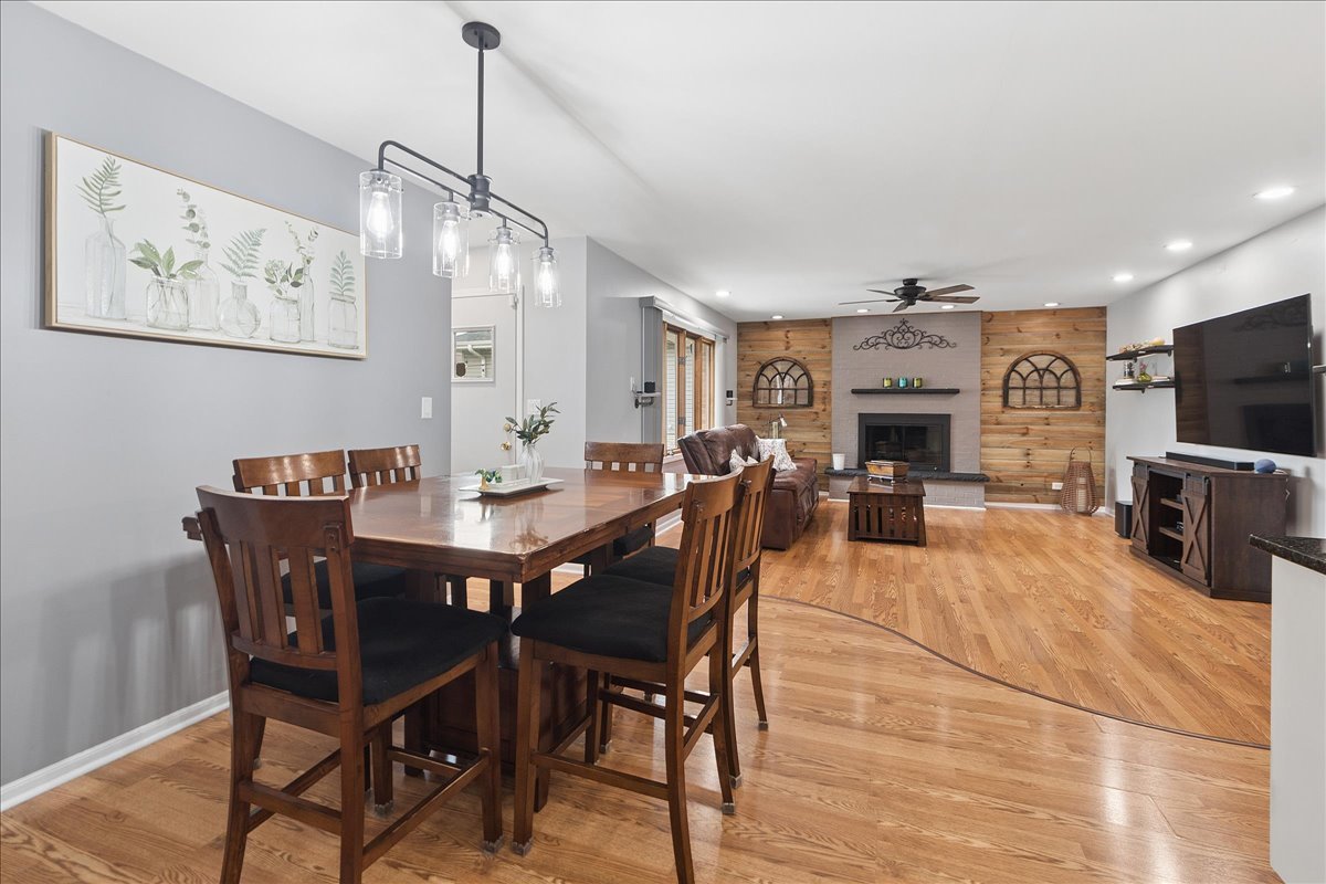15601 Bramblewood Road Oak Forest, IL 60452 - Photo 16 of 35